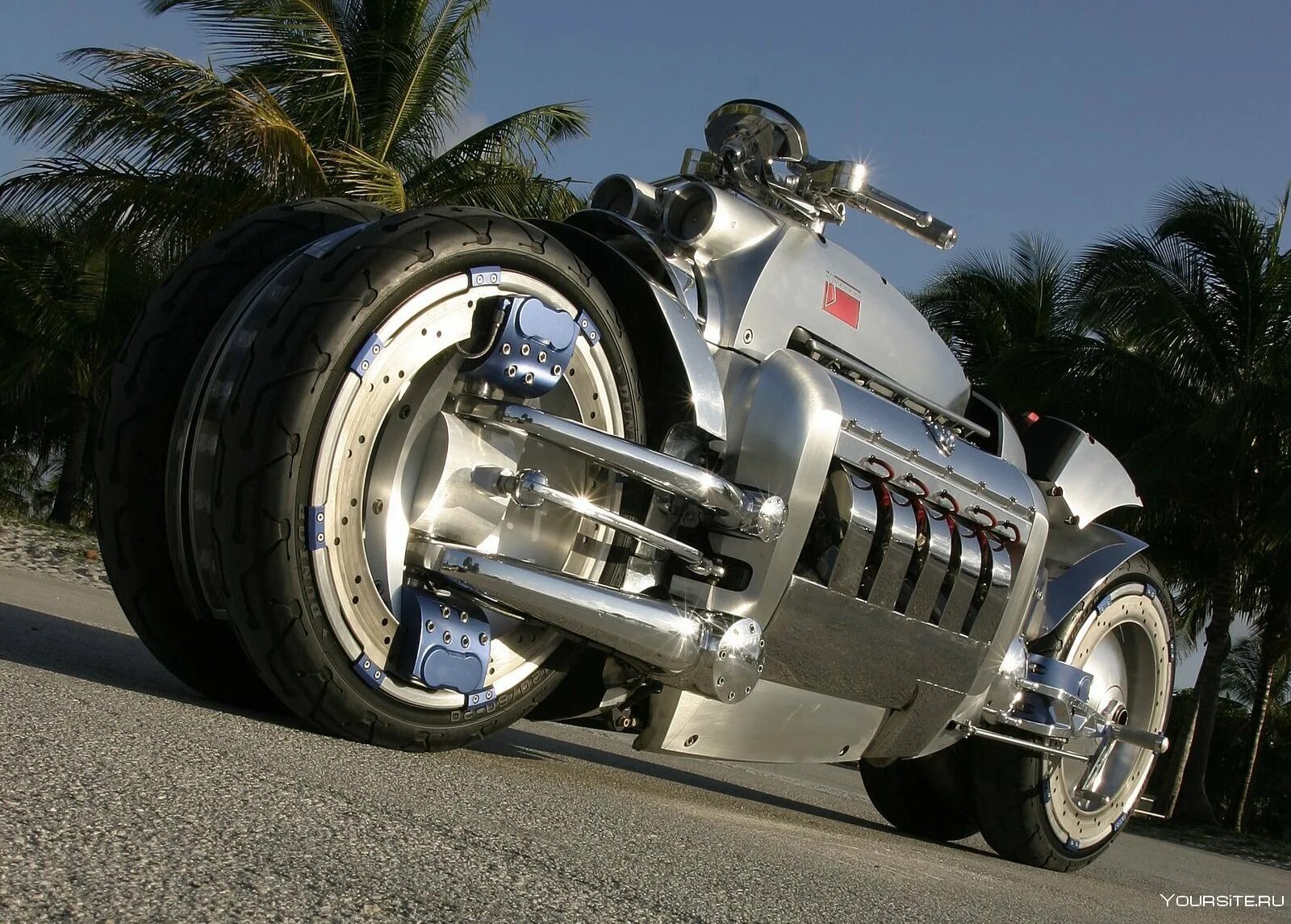 Какой мотоцикл мощный. Dodge tomahawk v10 superbike. dodge tomahawk мотоцикл. dodge tomahawk v10. мотоцикл dodge tomahawk v10.