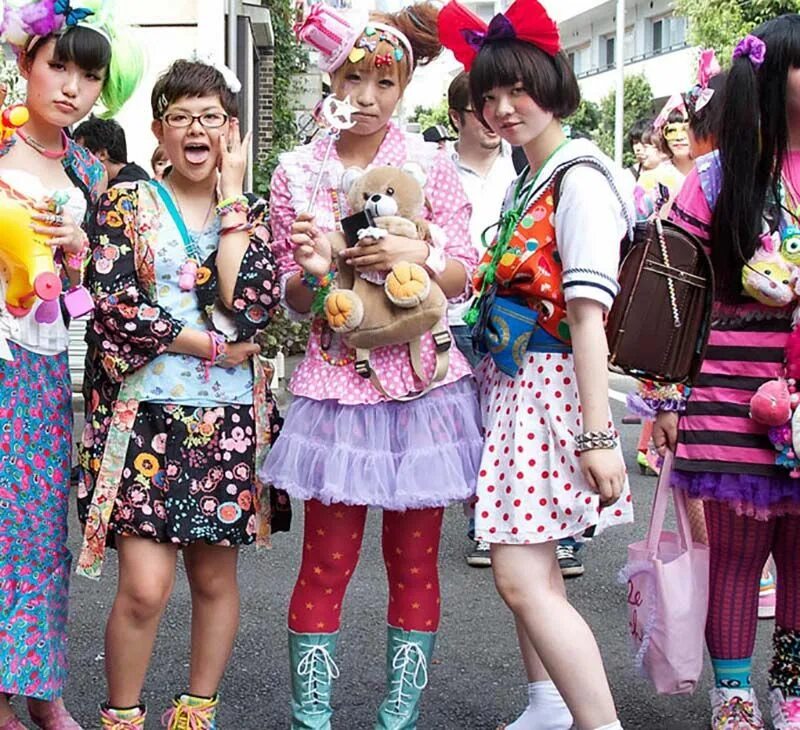 Субкультура. Уличная мода Японии косплей. Массовая мода. Субкультура в Японии Пануи.