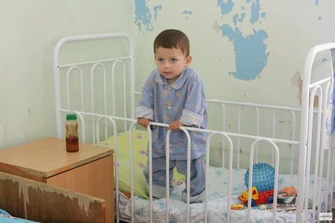 Брошенные дети в детдомах