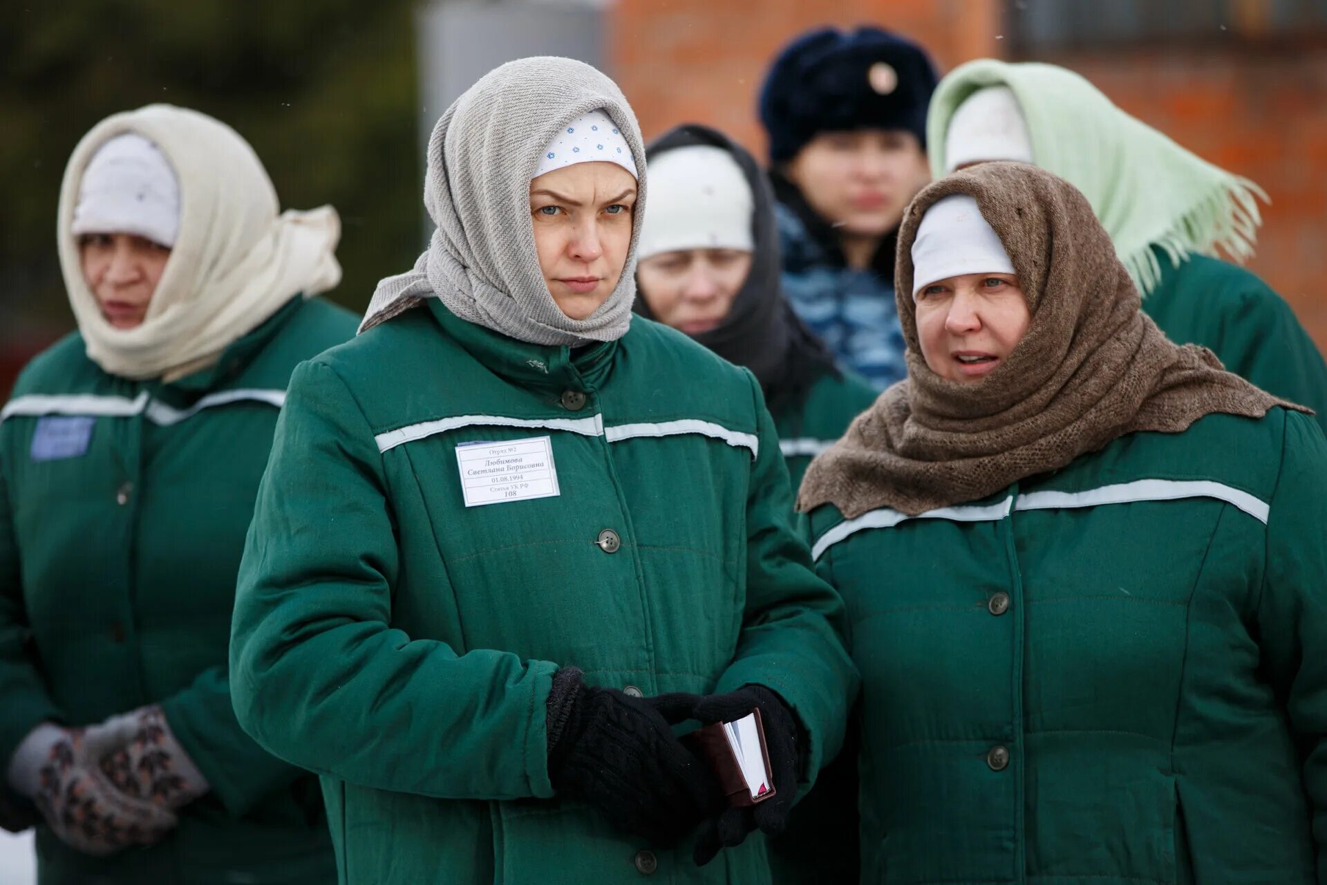 Пришел к матери в тюрьму