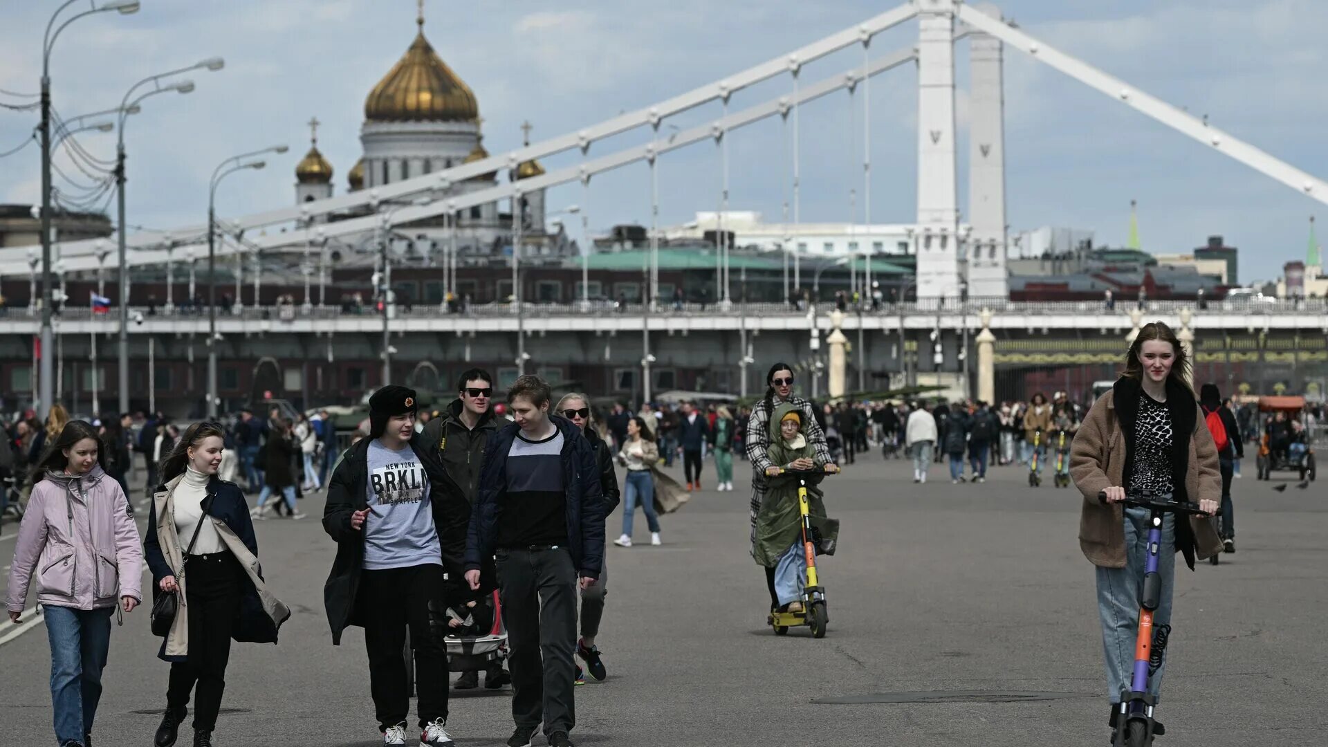 В москве в августе 2022 годах. Парк Горького Москва 2022. Центр Москвы. Парк Горького сегодня. Парк Горького 2023.