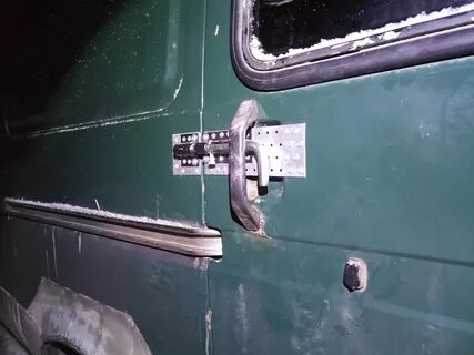 Держатели дверей газель