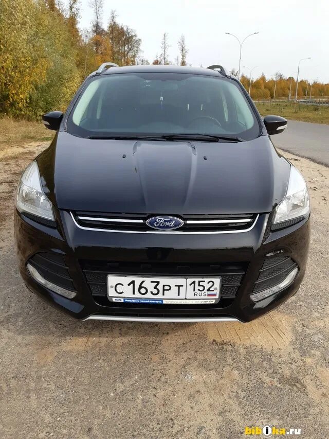 Золотая монета 25000 рублей. Купюра 1000 и 500 рублей. Ford kuga 1 реснички. 999 тыс. Фольксваген туарег 2007г.