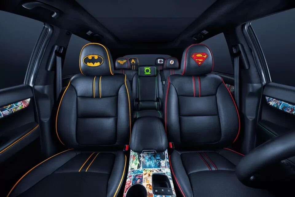 Volvo седан s90 салон. Bmw 7 interior. Салон машины изнутри спереди. Maserati quattroporte интерьер. Пассажирское сиденье внутри машины.