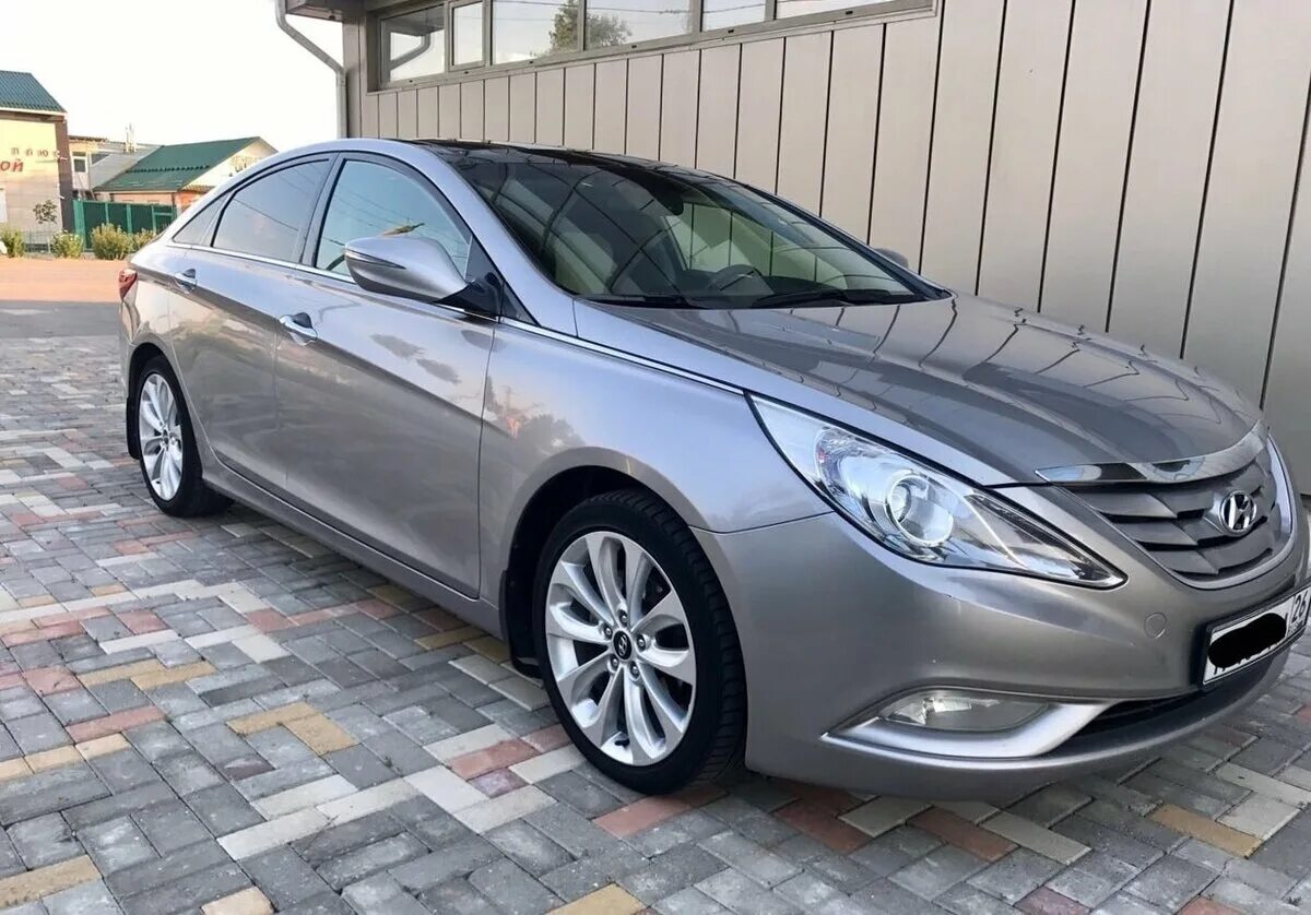 Ростов купить сонату. Хендай Соната 6. Hyundai Sonata 6 поколения. Hyundai Sonata 2013. Хендай Соната 6го поколения.