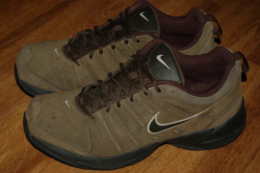 42 р. Nike замшевые кроссовки. Reebok classic мужские 43. Кроссовки nike vietnam. Замшевые кроссовки найк.