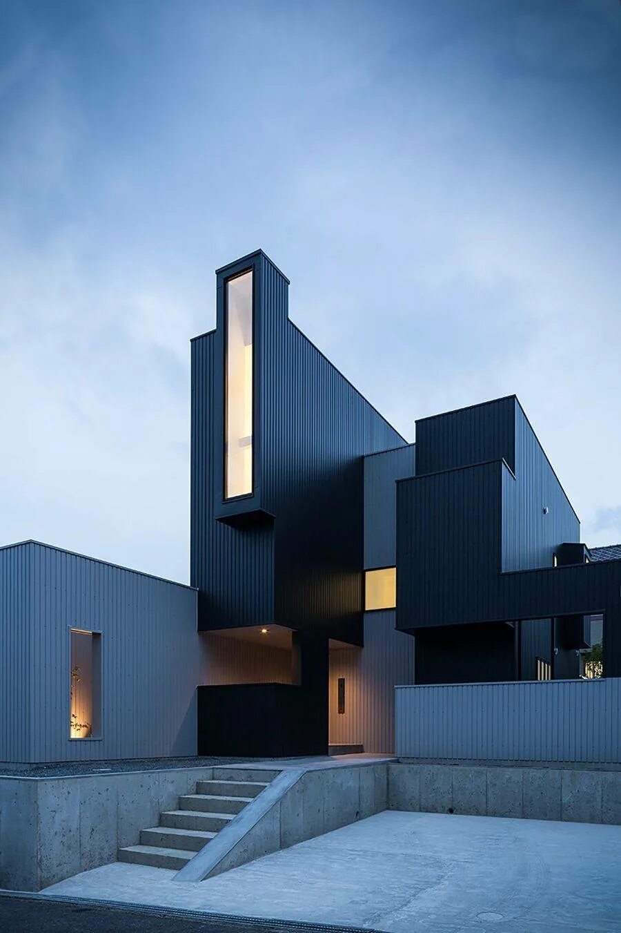 Hi tech building 2025