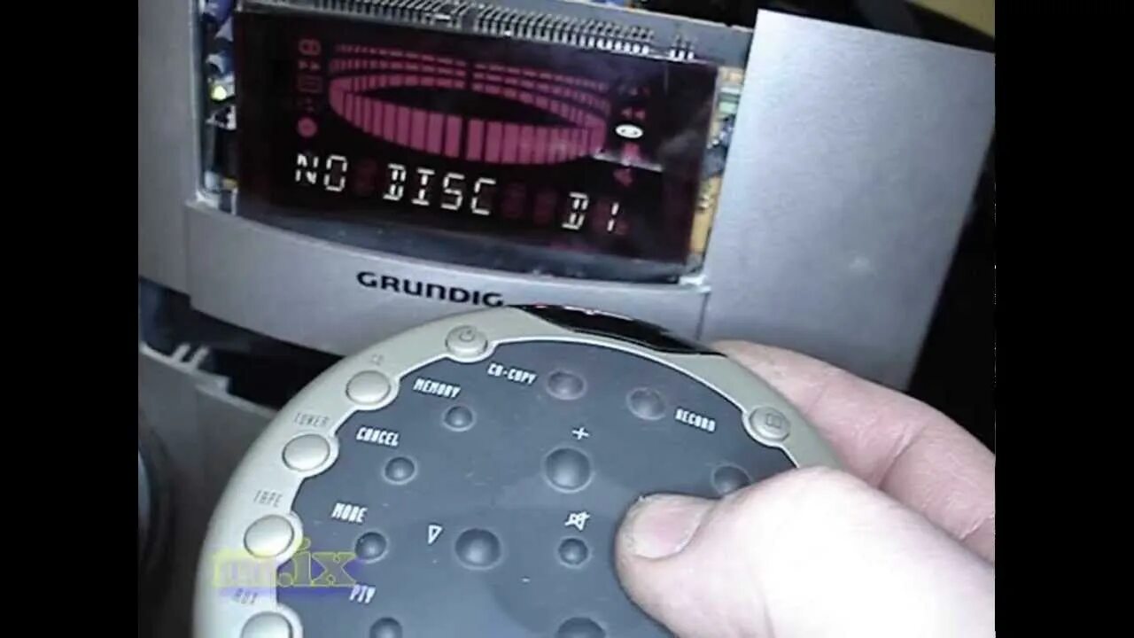 Grundig fry 6321 l. Grundig pa3. Музыкальные центры 90-х Grundig. Муз. Центр Грюндиг. Грюндик Спейс Фиделити.