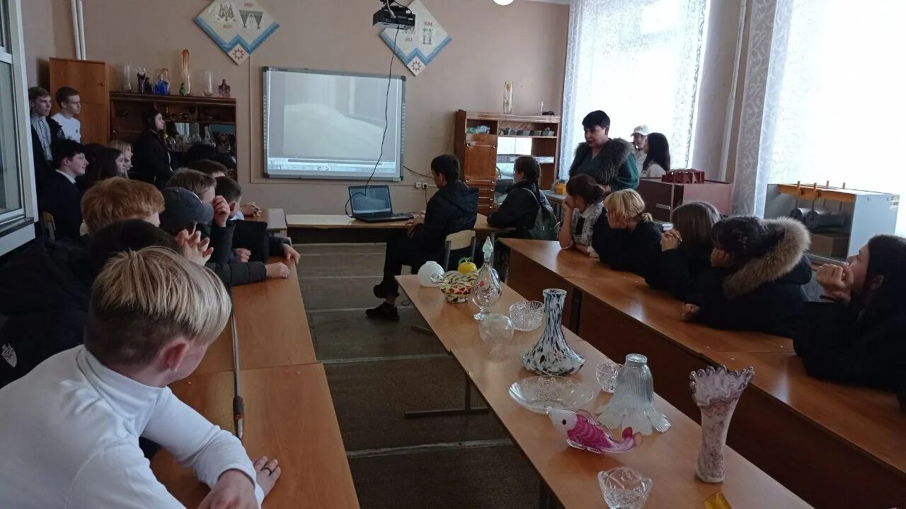 Оболенского. Школьники 9 класс. Никольский технологический колледж. Тотьма колледж. Колледж никольск.