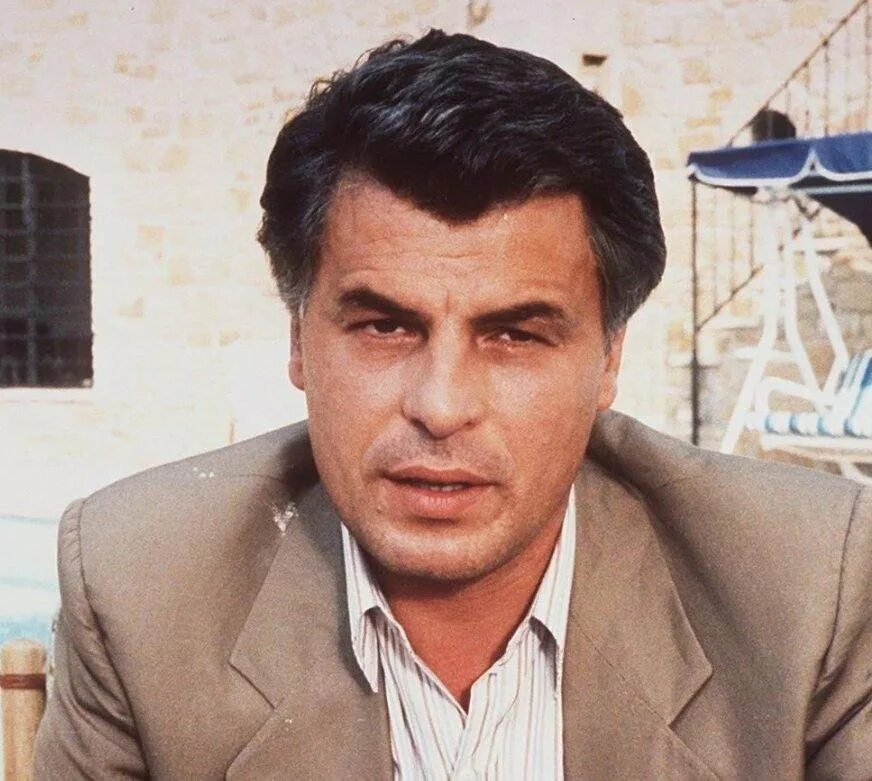 Актер микеле плачидо. Микеле плачидо спрут. микеле плачидо каттани спрут. комиссар коррадо каттани спрут. микеле плачидо актер.