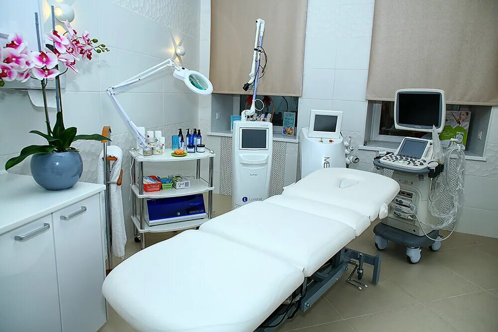 Clinic медицинский центр отзывы. Частные клиники. Cmd центр молекулярной диагностики. Сити клиник ул. Медицинская лаборатория.