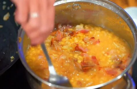 Приготовление гороховой каши в кастрюле