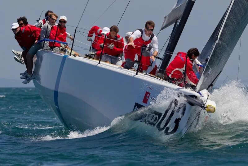 Регата яхтсмены шторм. Команда sea. Команда sea. Команда sea. Команда sea.