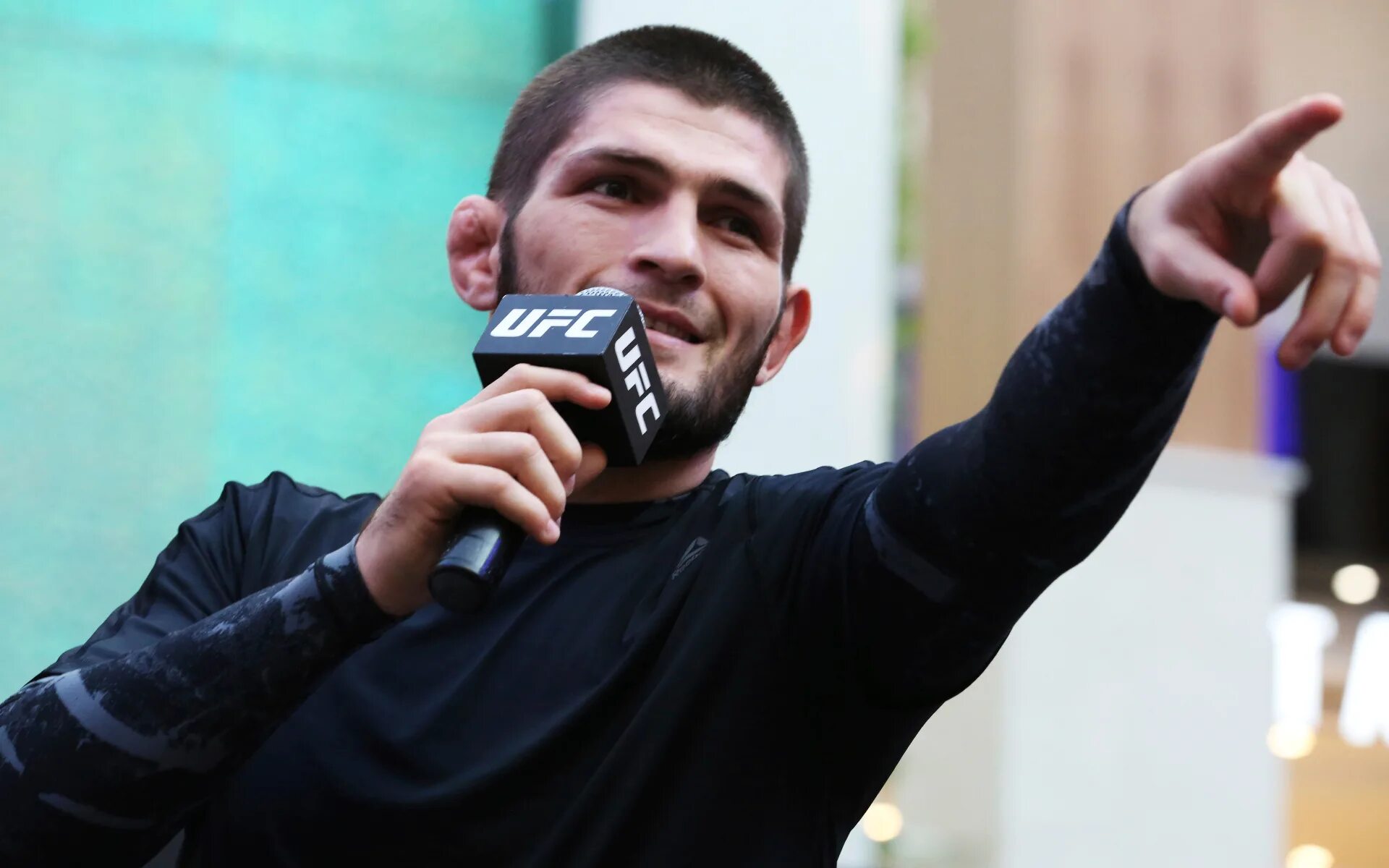 Юнус нурмагомедов. Сколько лет хабибу певцу сейчас. Портрет хабиба певца. Хабиб красавчик. Хабиб певец.