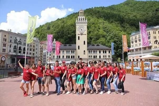 Г алчевск донгту кафедра менеджмента. Перевальск алчевск информационный центр. Алчевский кадетский корпус. Перевальск алчевск информационный центр. Эстакада луганск.