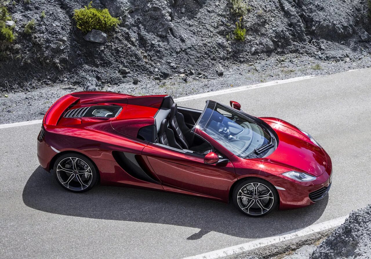 А 11 b 12 c 9. Макларен 12с Спайдер. MCLAREN 12c. MCLAREN 12c Спайдер. Макларен mp4-12c.