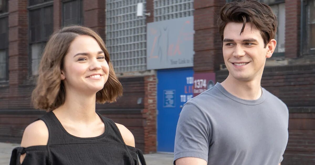 Наше последнее лето (the last summer) 2019. Майя митчелл и кей джей апа. The last summer. The last summer. The last summer.