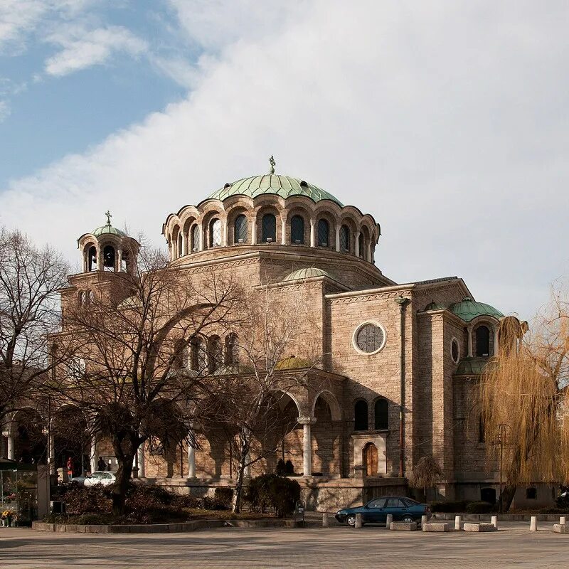 Болгария святой софии. Храм Святой Софии в Болгарии. Храм Святой недели в Софии. Кафедральном соборе Святой Софии. София город достопримечательности Святой Георги храм.