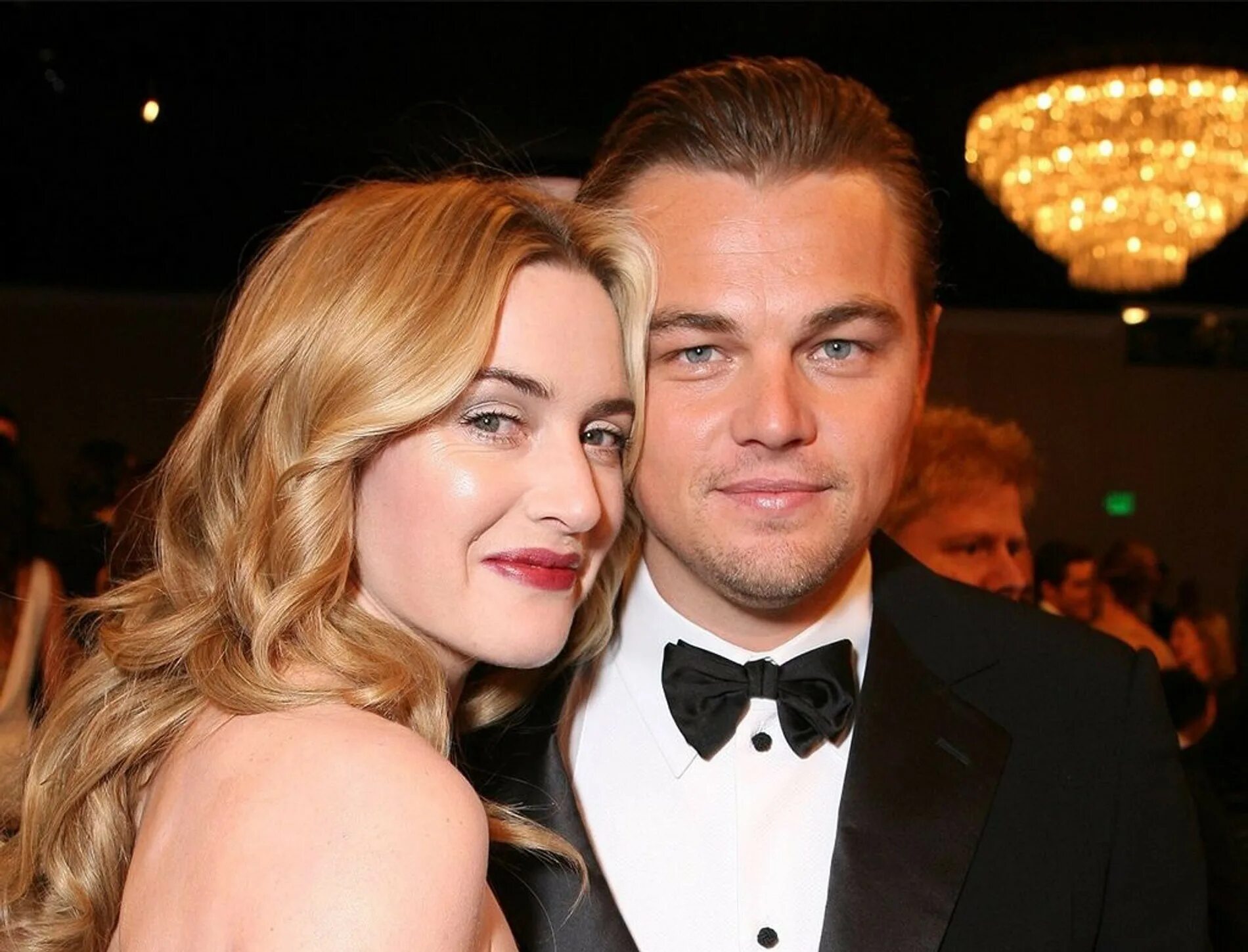 Кейт и леонардо. Ди каприо и кейт уинслет. Ди каприо и кейт уинслет. Кейт и леонардо. Кейт уинслет и леонардо ди каприо.