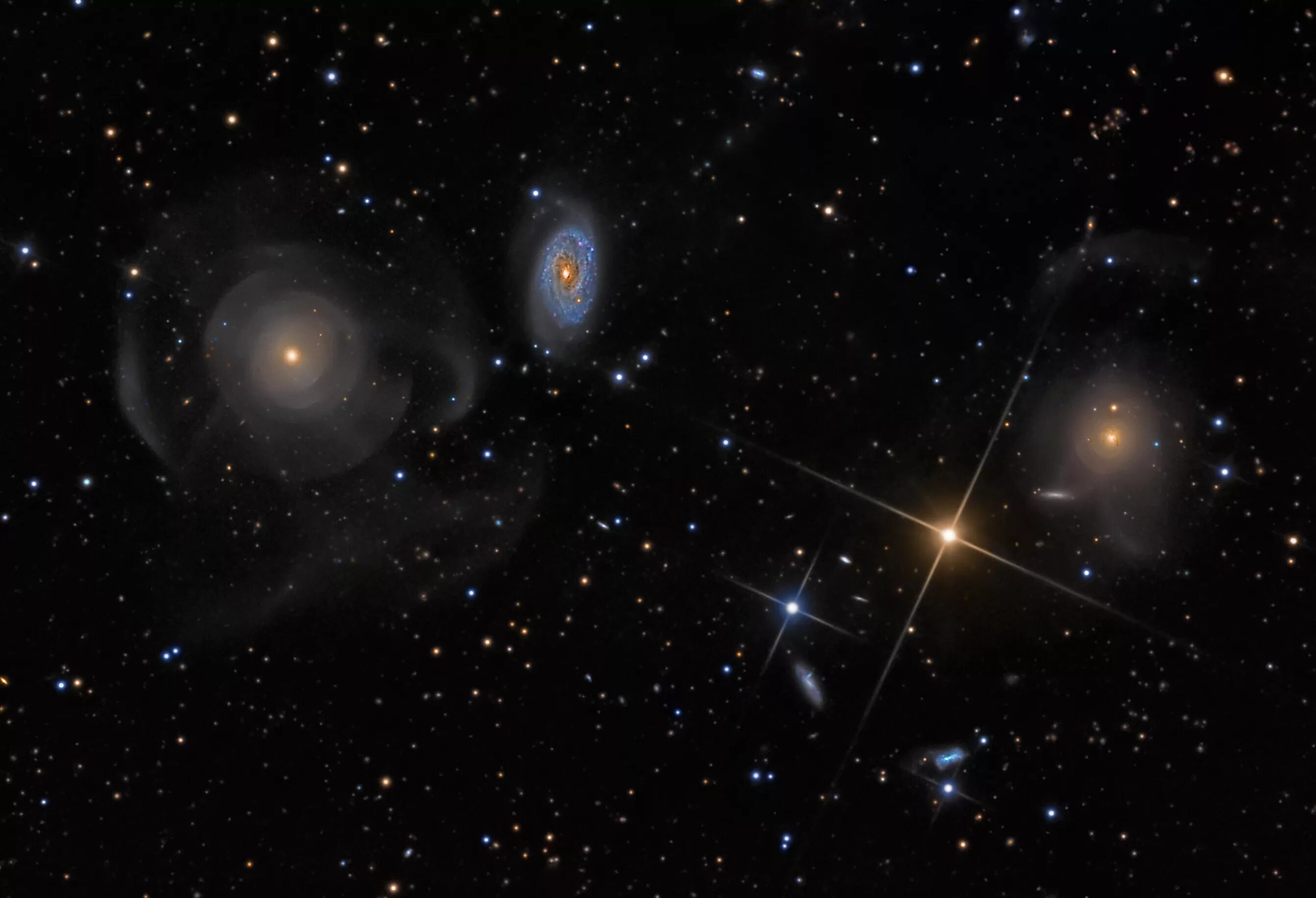 Созвездие рыбы звезды. Галактика NGC 4449. Галактика NGC 1566. Созвездие рыбы. Галактики в созвездии рыб.