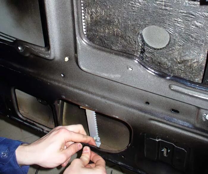 Установка стеклоподъемников "Катран" на ваз 2107 - Lada 21073, 1,6 л, 2008 года 