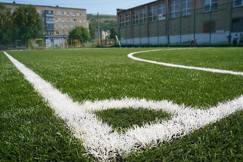 футбольная площадка. футбол поле. Footbolnaya polya. стадион буревестник плющиха. открытое футбольное поле.