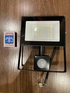 Светодиодный прожектор с датчиком движения 50w