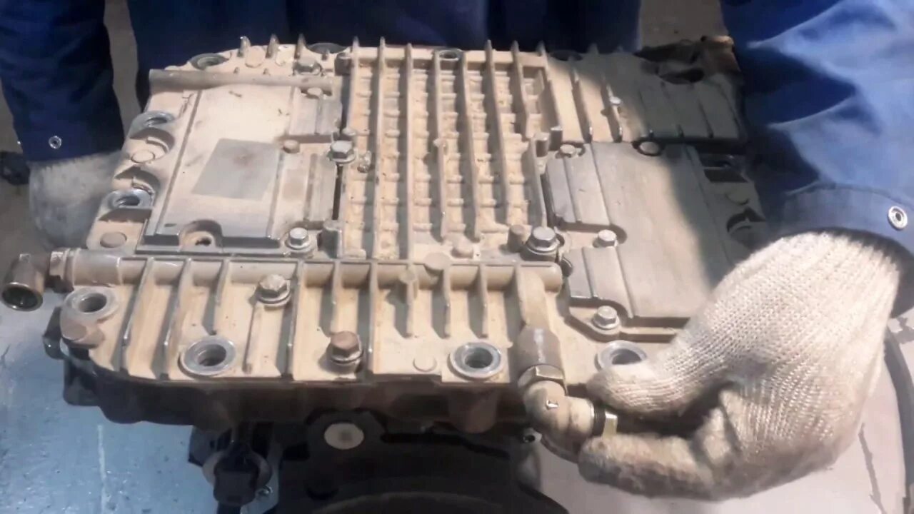 Продажа запчастей VOLVO для грузовиков VOLVO из Eindhoven, Tilburg, Breda, Helmo