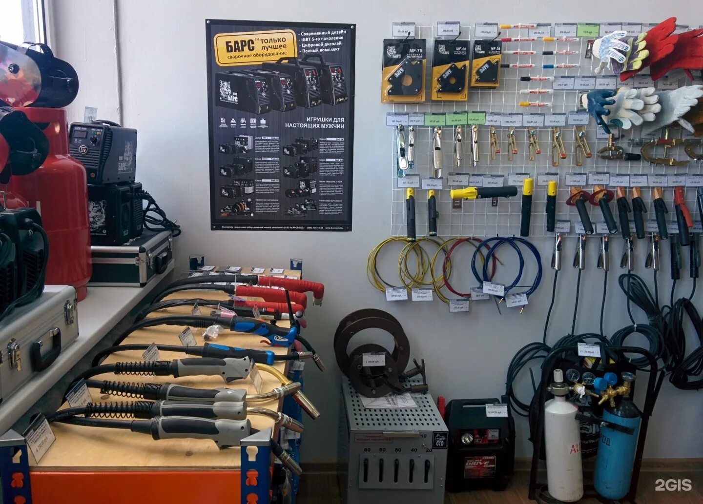 магазин сварочного оборудования. магазин инструментов челны. магазин сварки. магазин сварочного оборудования. Hst technic сварочный аппарат 150.