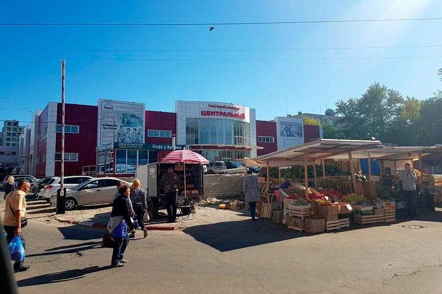 Строительный рынок ульяновск. Центральный рынок, Ульяновск, улица Марата, 45. Дамба Ульяновск рынок. Рынок Пески Ульяновск. Промышленный рынок Ульяновск.