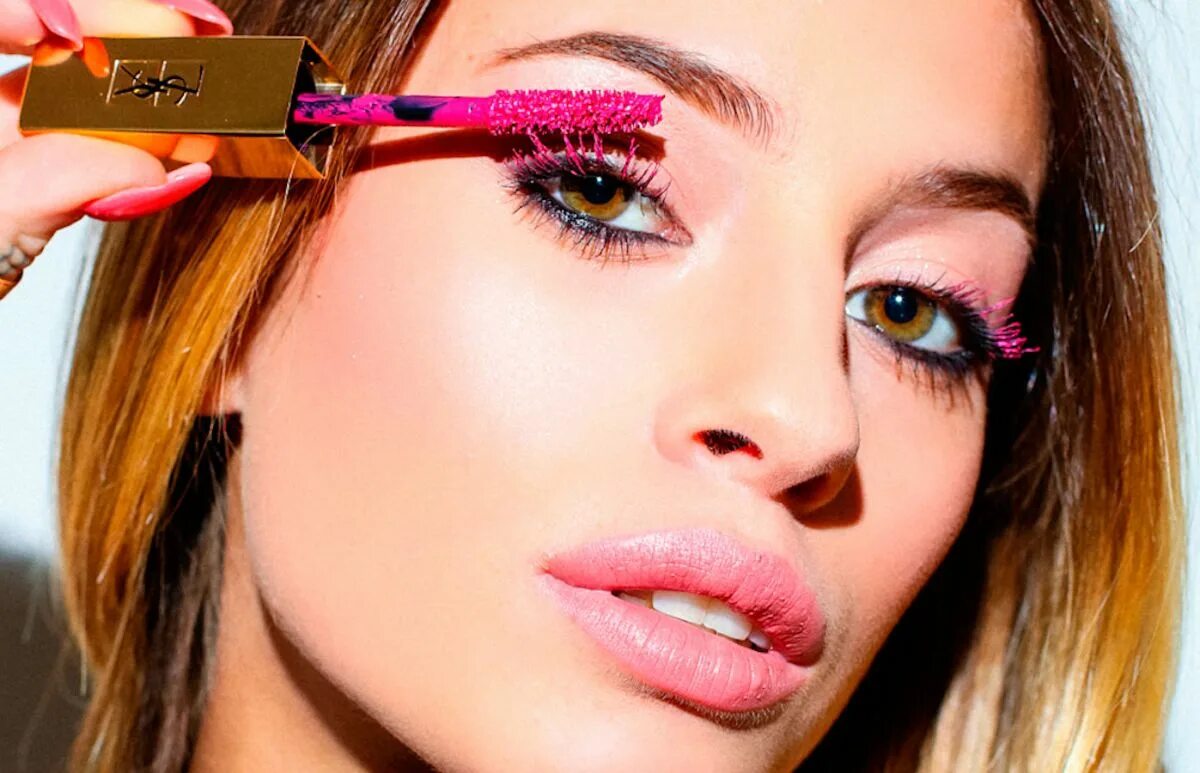 Colored mascara