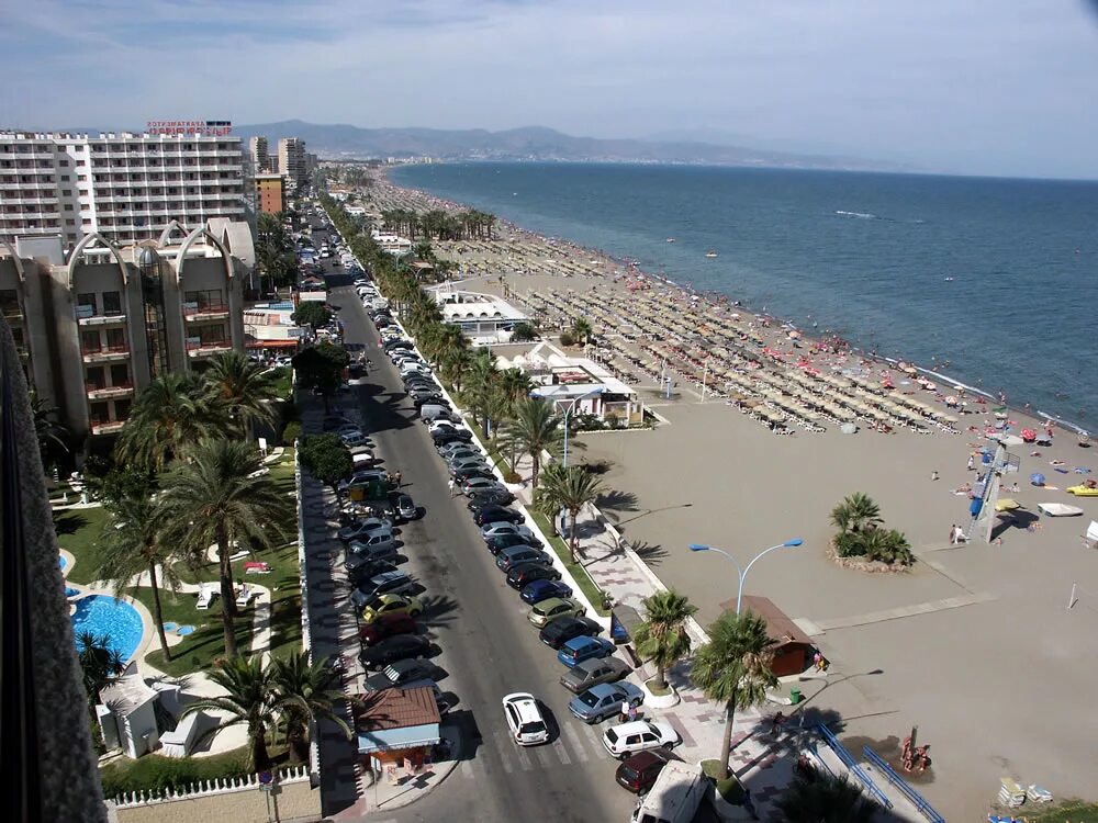 Торремолинос город. Torremolinos. Испания терамали торремолинос. Торремолинос испания фото. Коста-дель-соль в торремолиносе.