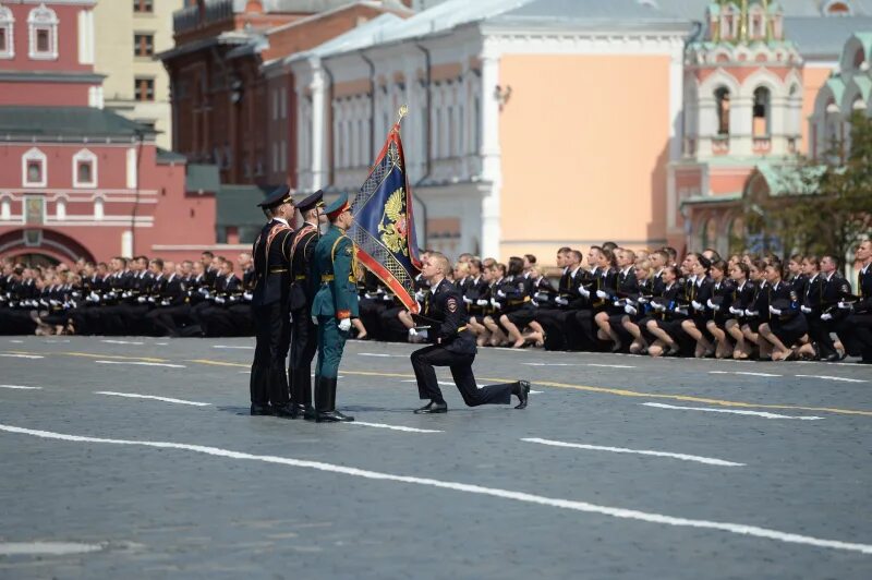 Площадь прощанья. Выпуск МВД на красной площади 2019. Выпуск Кикотя на красной площади. Выпуск МВД на красной площади 2022. Выпуск на красной площади МВД им Кикотя.