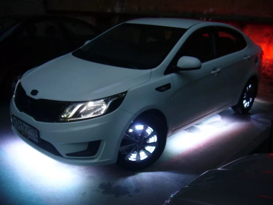 Свет на Киа Рио 3. Kia Rio 3 Hatchback Tuning. Kia Rio 2012. Kia Rio 3 Tune. Киа рио 3 делаем