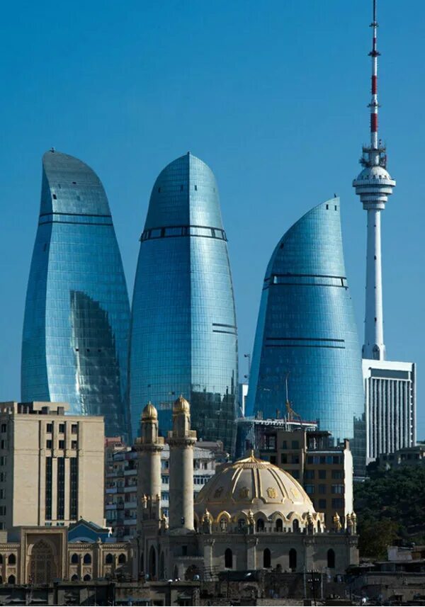 Огненные башни баку. Новосибирск три башни. Флейм тауэрс баку. Пламенные башни в баку азербайджан. 3 башни.