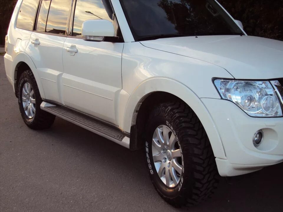 Mitsubishi Pajero 4 265/70r17. 265 70 17 Паджеро 4. 265/70 R17 на Паджеро 4. 285 60 18 Паджеро 4. Mitsubishi pajero шины