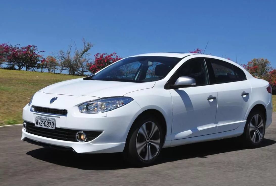 Тюнинг рено флюенс. Renault Fluence. Рено Флюенс 2013. Обвес на Рено Флюенс 2011. Renault Fluence 2012.