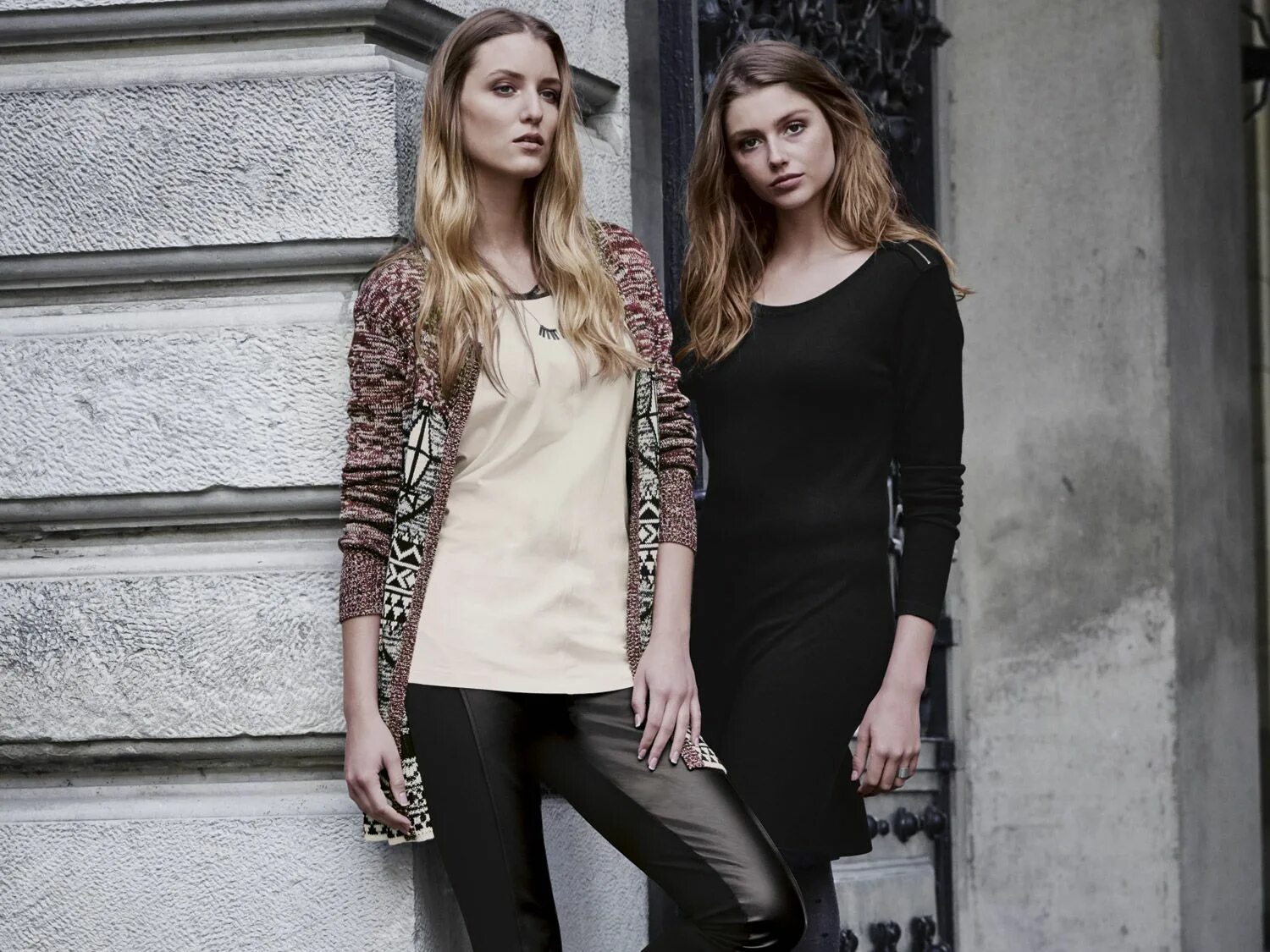 Esmara синяя футболка. Esmara бренд одежды. Esmara бренд одежды. Esmara xl. эсмара esmara одежда.