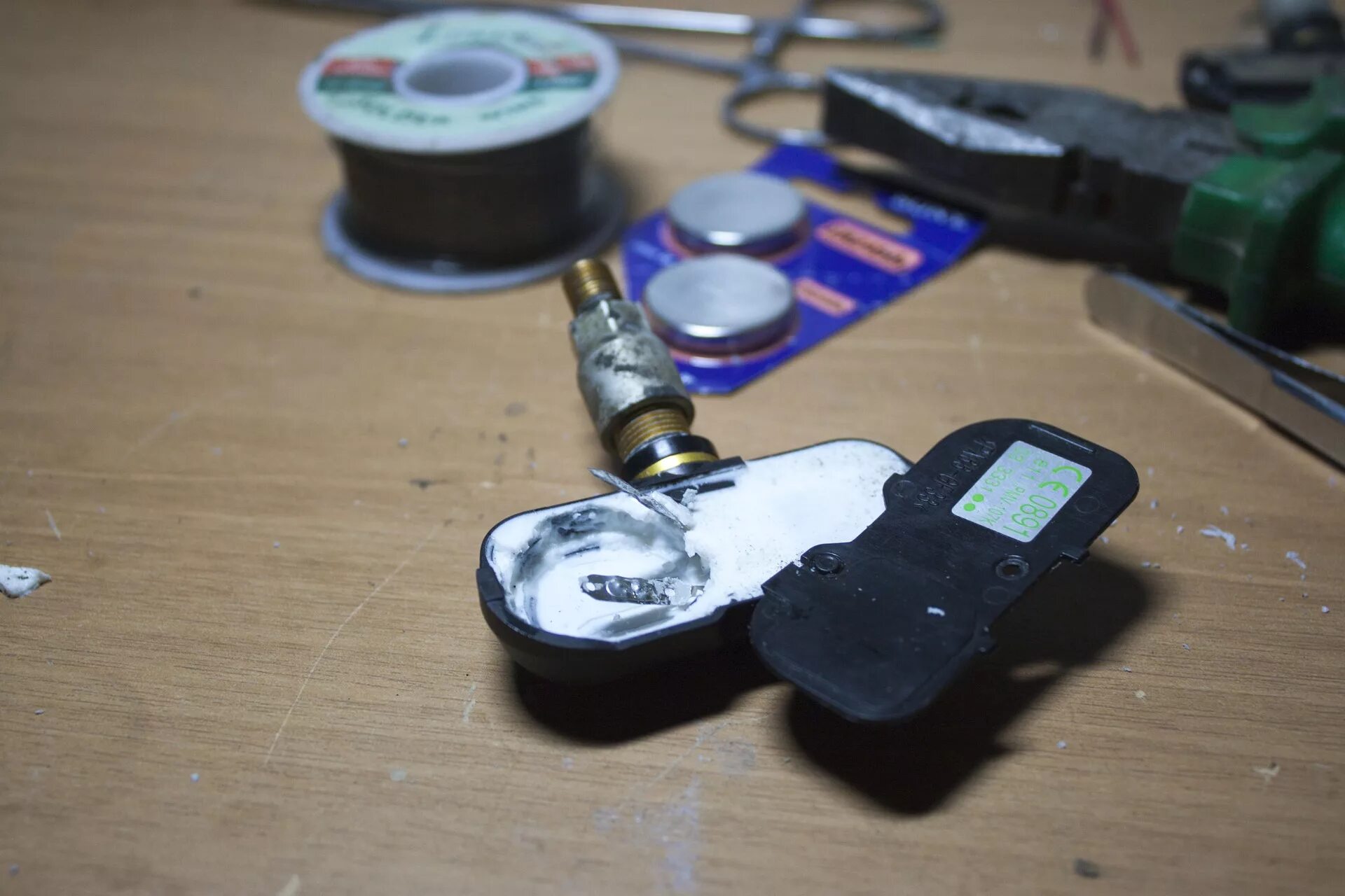 Батарейка датчик давления Outlander 3. 1632 Батарейка датчик давления шин. A2c37819409 датчик давления шин. Датчики давления шин sp01. Не видит датчики давления