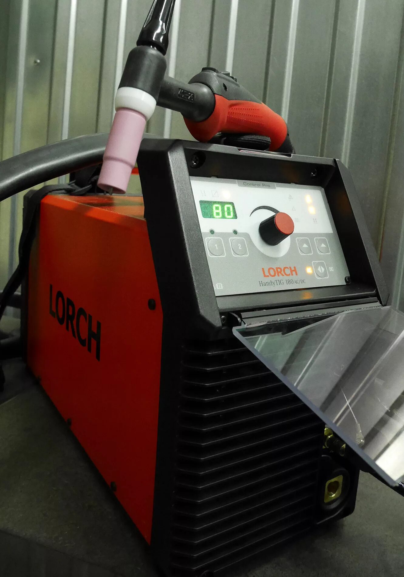 полуавтомат миг 135. споттер fubag ts 2600. без контактный сварка. инвертор универсальный для резки и сварки aurorapro multiwatt 40-160. без контактный сварка.