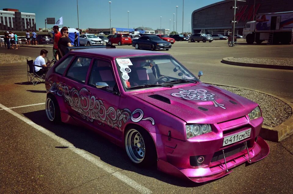 Ваз 2107 заниженная. Номер машины 159. Автокросс трасса. Жигули 2105. Автосалон тачки чита.