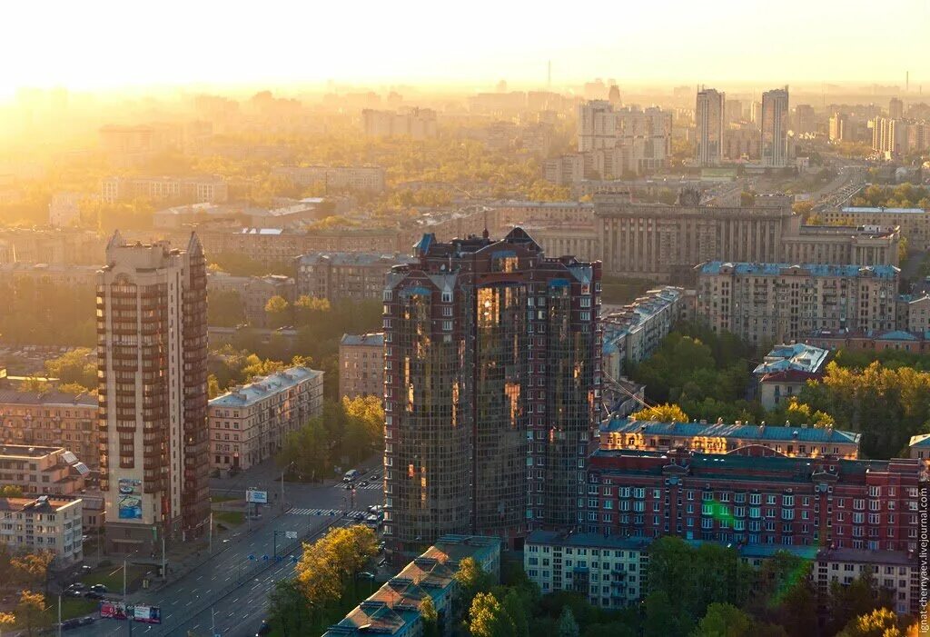 Московский район Санкт-Петербурга. Московский проспект Санкт-Петербург высотка. Красивые районы Санкт-Петербурга. Новостройки Петербурга. Зеленые районы спб