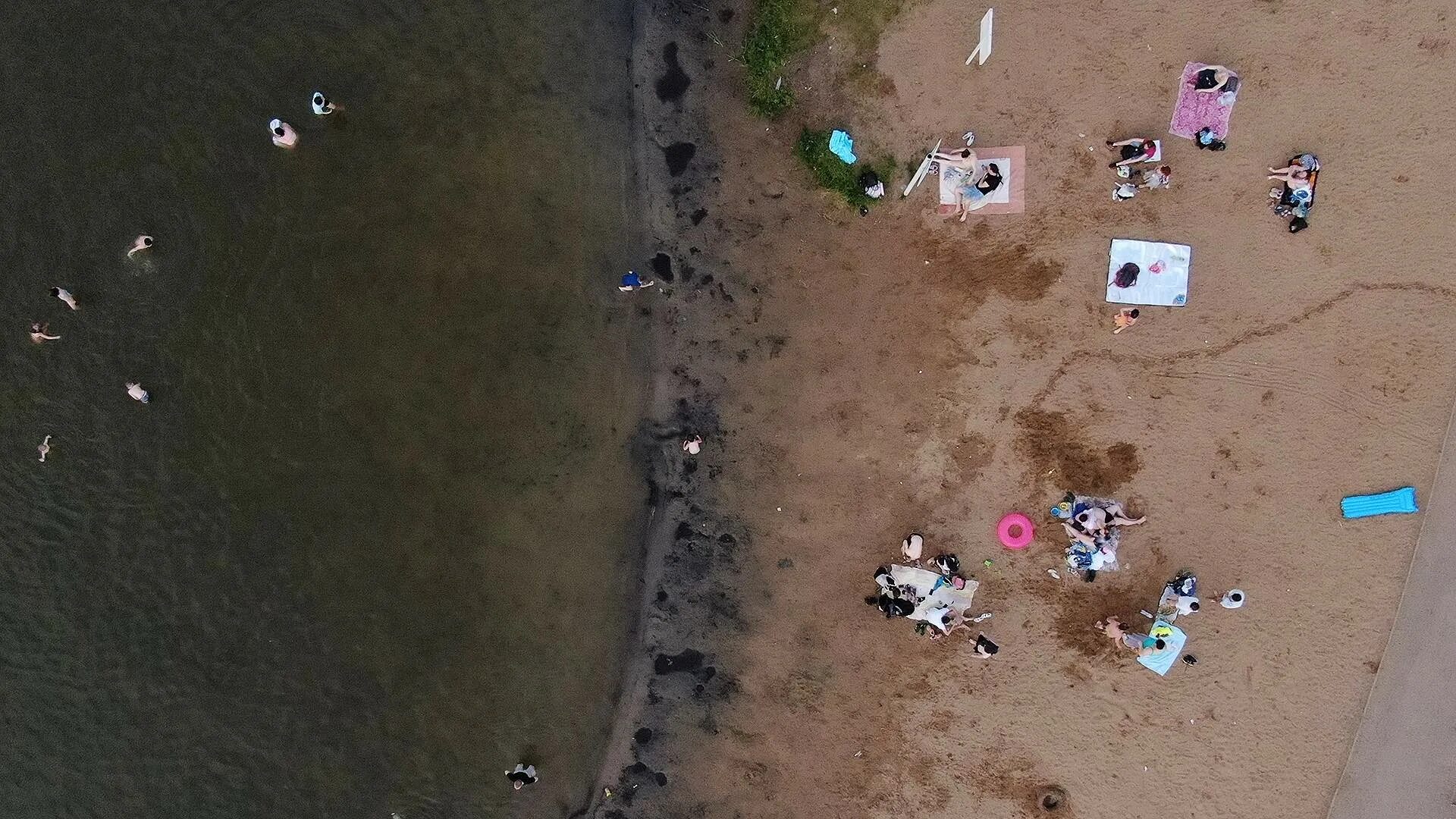 Подводный батискаф титан. Женщину унесло течением фото. Подводными беспилотниками "суррогат". Истринское водохранилище утонувшие. Трагедия на острове русский.