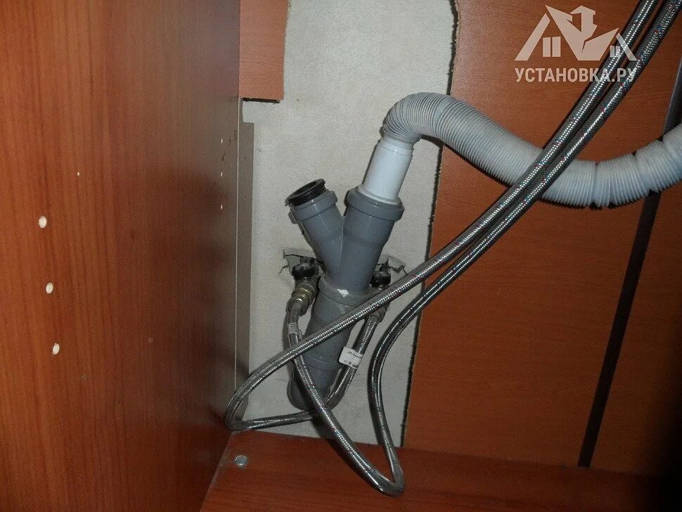 Как правильно установить посудомоечную машину. Монтаж и демонтаж посудомоечной машины. как установить посудомоечную машину самостоятельно. установка посудомоечной машины бош - 2 .. видео установки посудомоечной машинки бош.