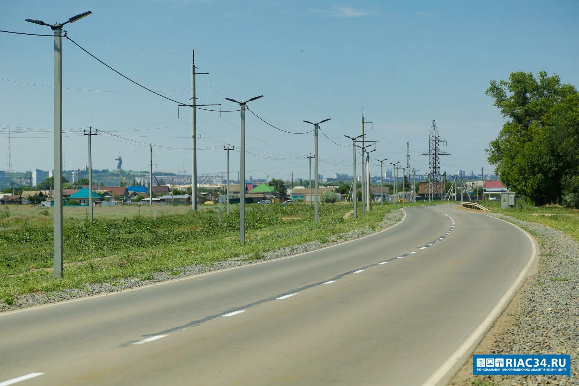 Новости краснослободска волгоградской. Краснослободск Волгоград. Парк Краснослободск Волгоград. Парк центр в городе Краснослободск Волгоградской области. Волгоградская обл Среднеахтубинский р-н г Краснослободск.