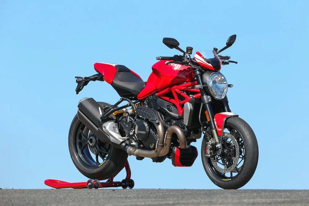 Ducati 1200 monster 2016. Ducati monster 1200s 2021. Ducati monster 1200 2021. мотоцикл дукати 1200s. Ducati monster 1200.