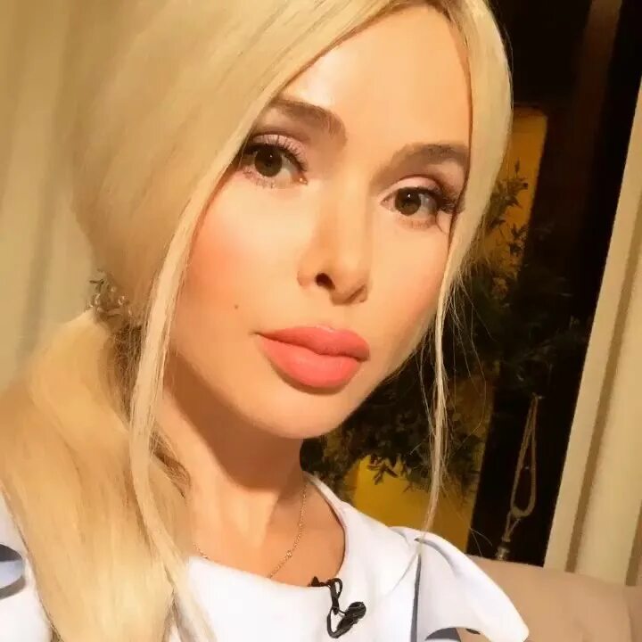 Кравец светская львица. Фото внутри дома алёны кравец. Сколько лет алене кравец. Сколько лет алене кравец. Сын алены кравец.