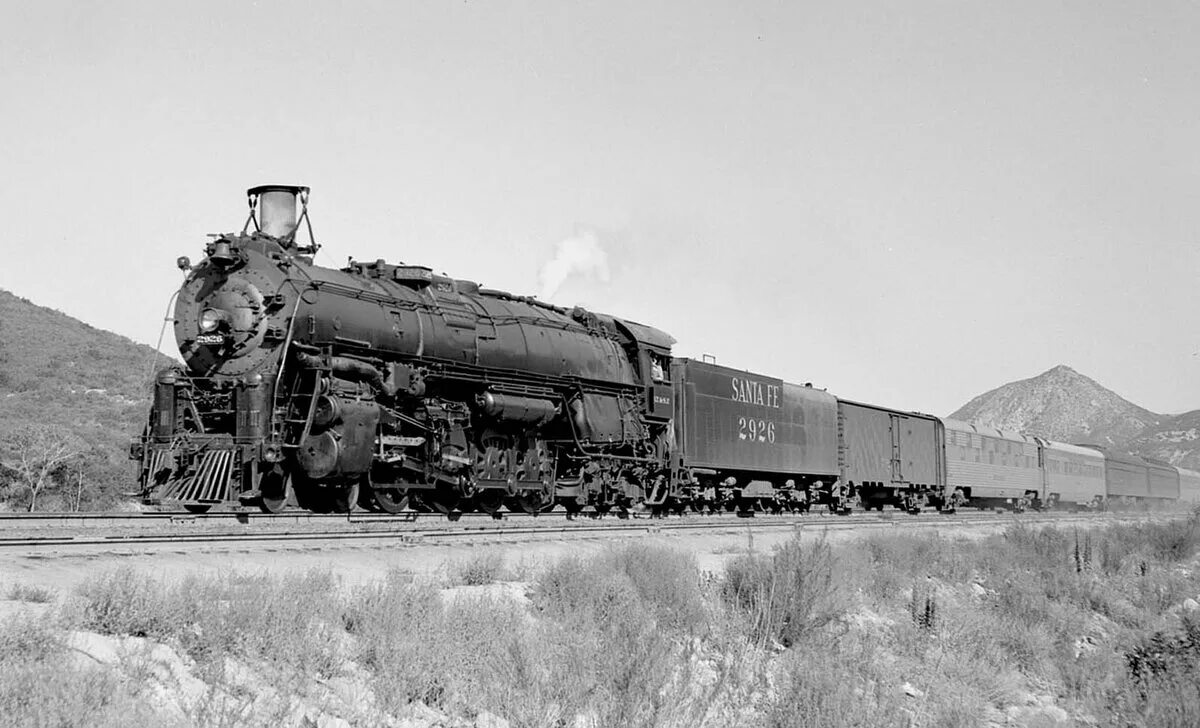 Поезд возрождение. Паровоз Санта Фе. Santa Fe Train Steam. Советский паровоз. Паровозы на Украине.