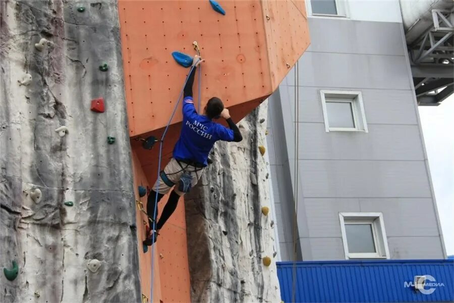 3. 5. Улица жуковского 9 жуковский. Отряд центроспас мчс жуковский. Резерв мчс в жуковском.