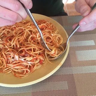 Как есть пасту